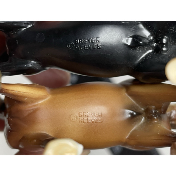 Breyer Horse Lot of 6 Mixed Colors & Sizes | Selle Francis Palomino Mustang - Picture 5 of 13